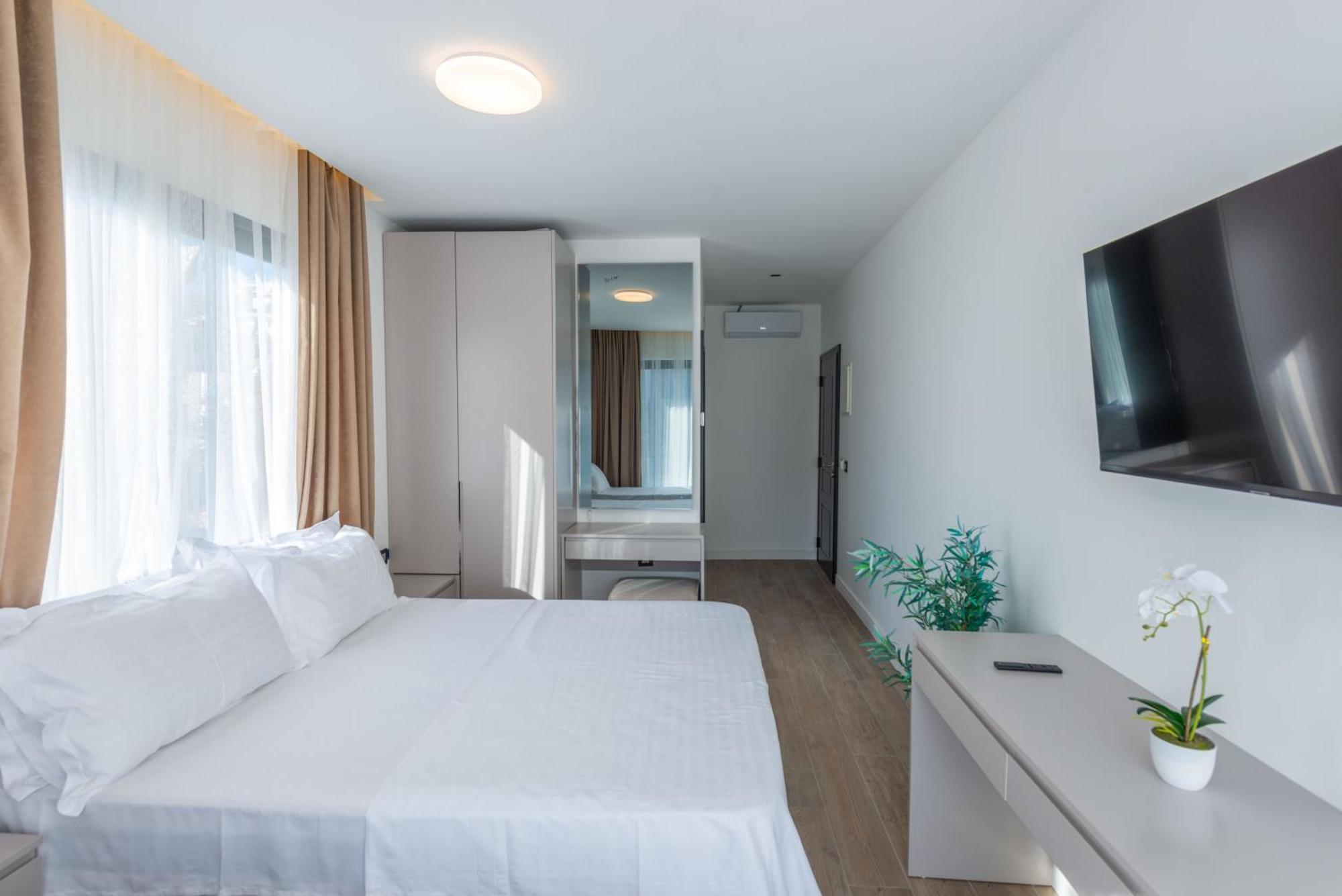 Botanica Boutique Hotel Ulcinj Exterior photo