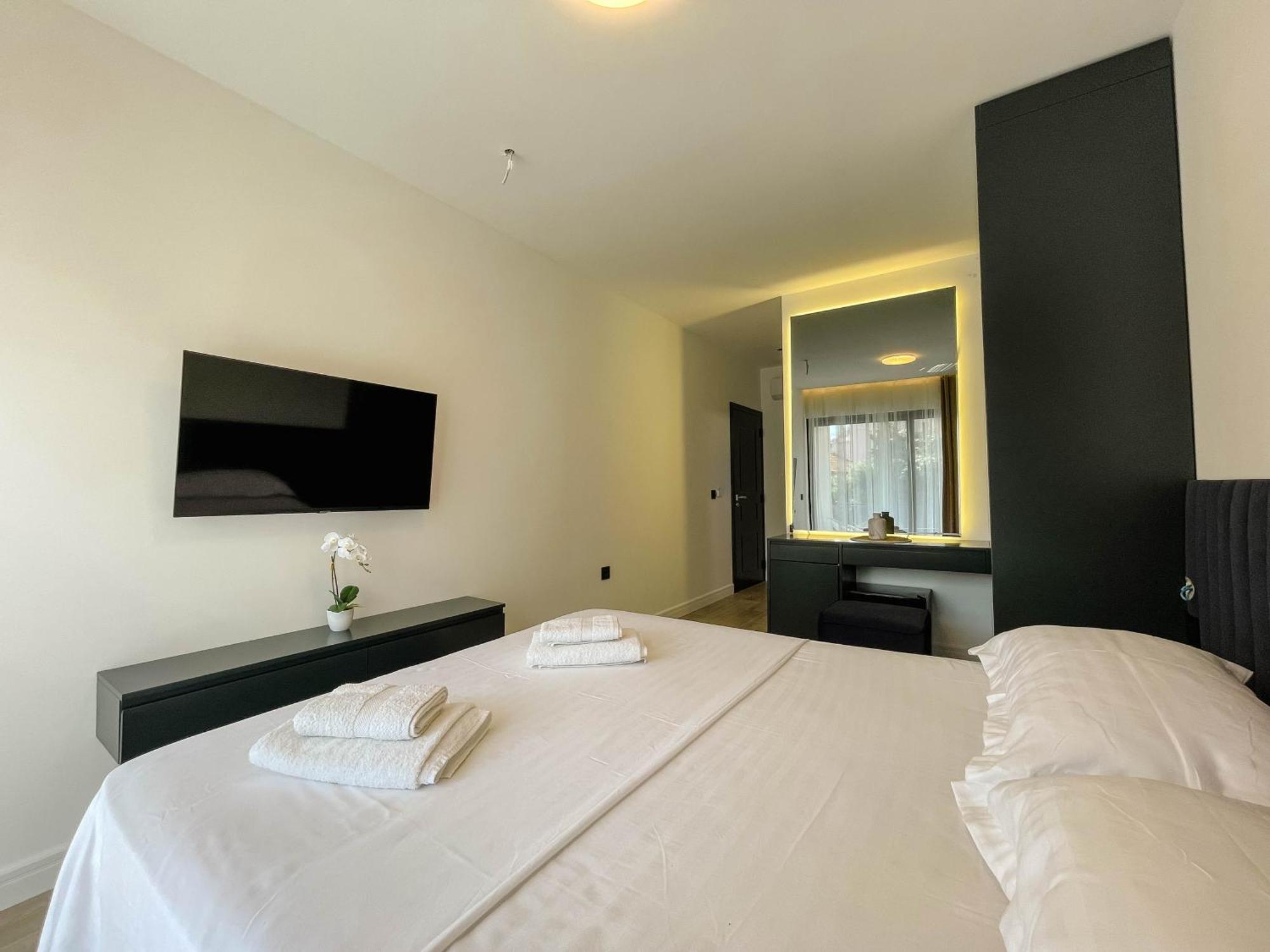 Botanica Boutique Hotel Ulcinj Exterior photo